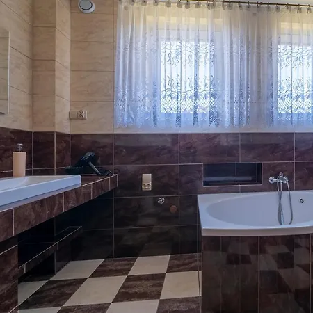 Pod Jedynkami Владыславово